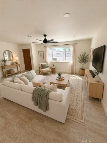 6125 E Mount Whitney, Laton, California 93242