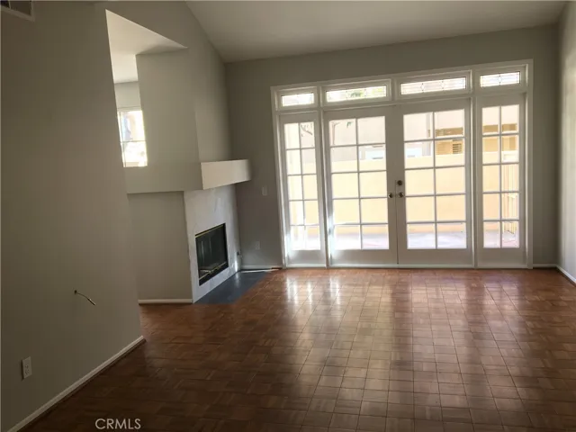 Photo taken prior to current tenant occupancy