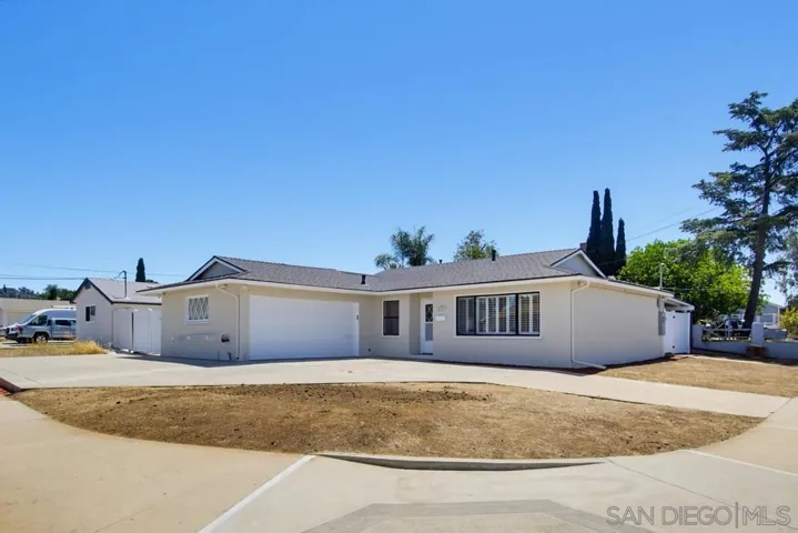 902 Taft, El Cajon, California 92020