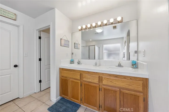 3523 Floral Meadow, Bakersfield, California 93308
