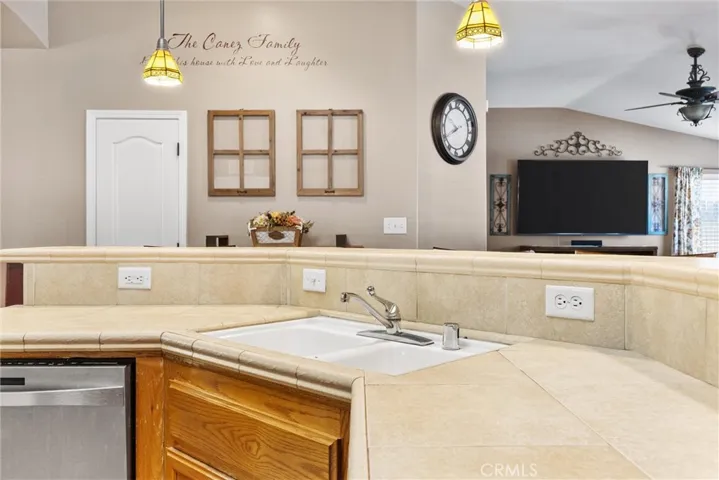 3523 Floral Meadow, Bakersfield, California 93308