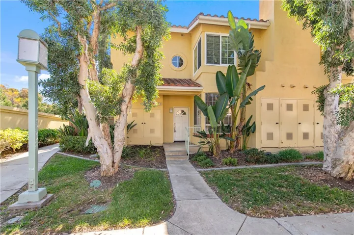 21 Giovanni Aisle, Irvine, California 92614