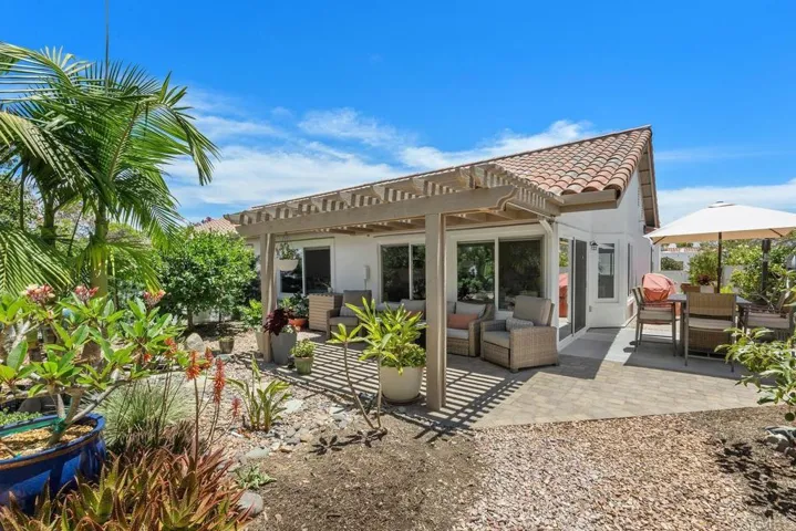 4722 Collinos Way, Oceanside, California 92056