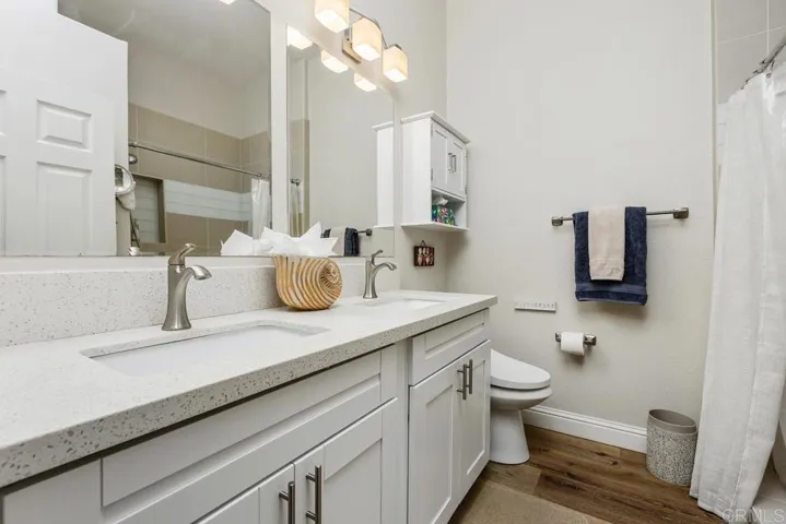 4722 Collinos Way, Oceanside, California 92056