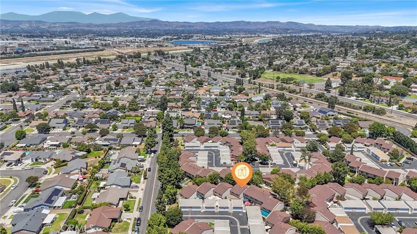2993 N Cottonwood 13, Orange, California 92865