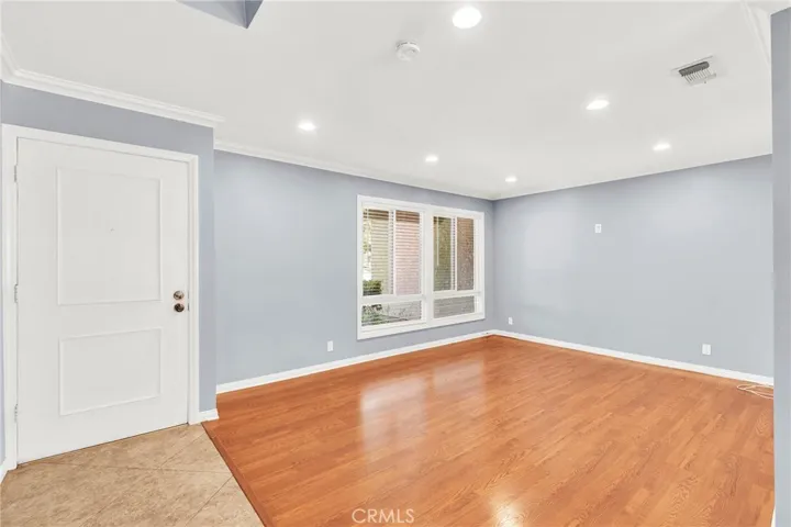 2993 N Cottonwood 13, Orange, California 92865