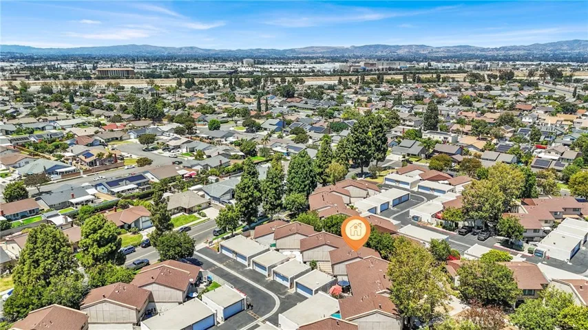 2993 N Cottonwood 13, Orange, California 92865