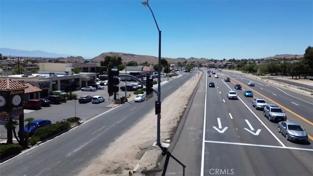18387 Us Highway 18, Apple Valley, California 92307 — photo 5