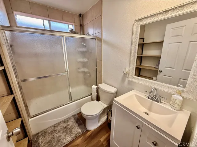 8906 Elm, Los Angeles, California 90002