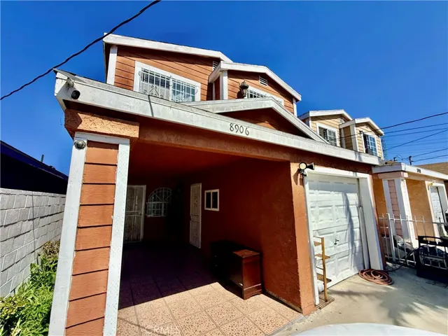 8906 Elm, Los Angeles, California 90002