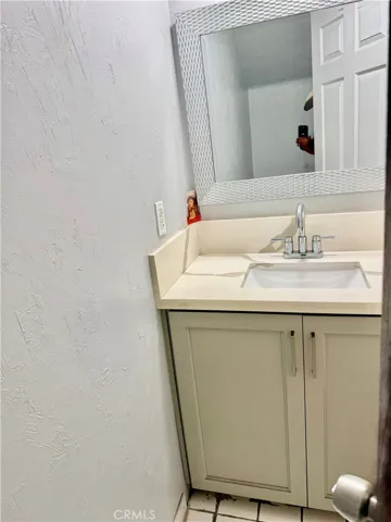 8906 Elm, Los Angeles, California 90002