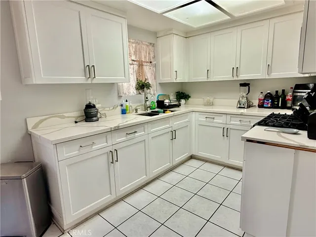 8906 Elm, Los Angeles, California 90002
