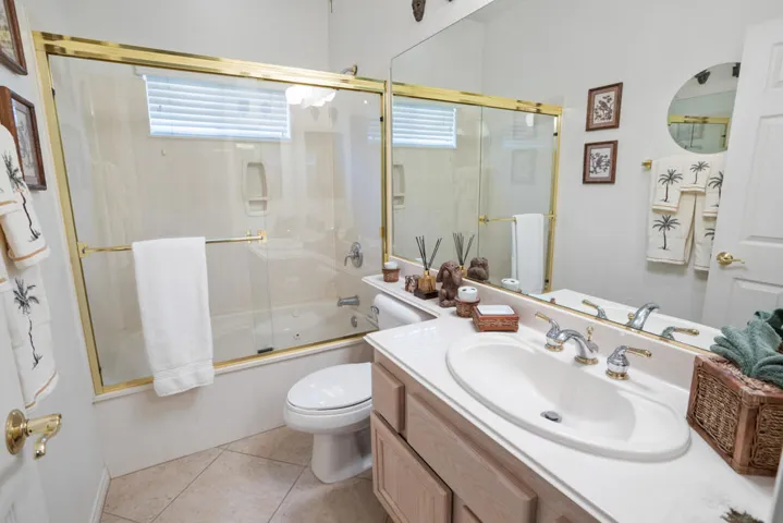 45376 Shaugnessy_287A2113