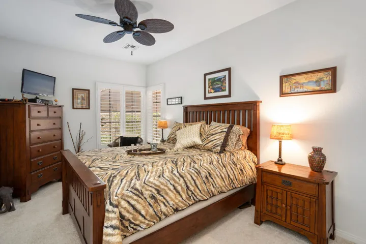 45376 Shaugnessy_287A2077