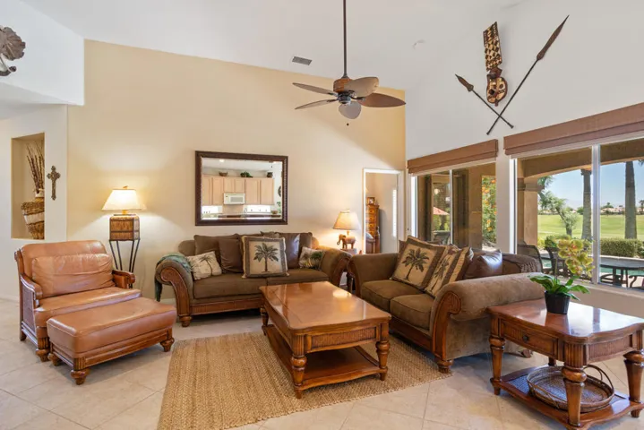 45376 Shaugnessy_287A2015