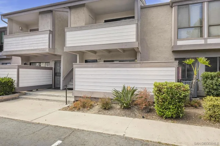 9120 Gramercy 320, San Diego, California 92123