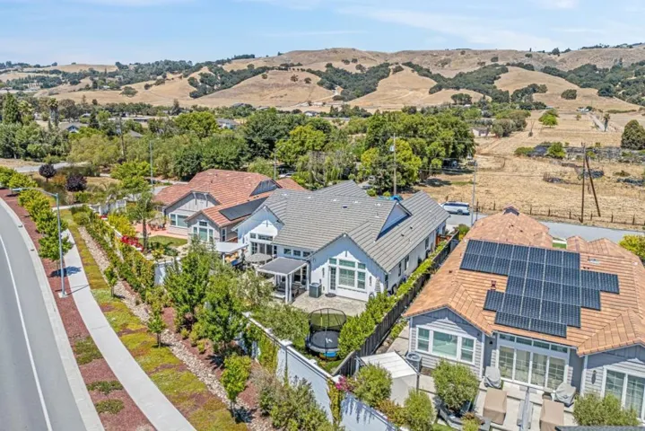 17045 Hill Road, Morgan Hill, California 95037