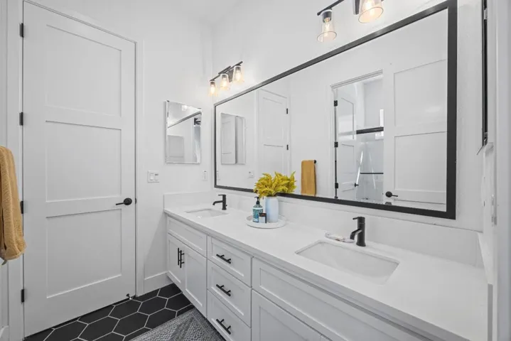 17045 Hill Road, Morgan Hill, California 95037