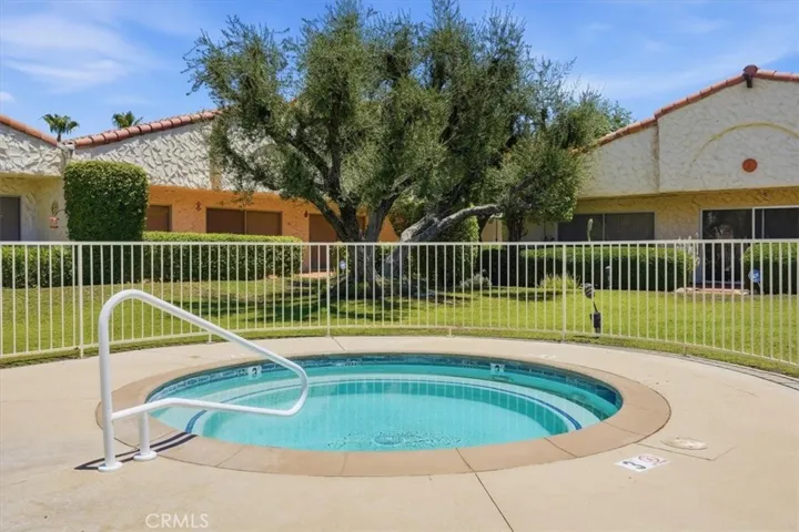 1833 S Araby 16, Palm Springs, California 92264