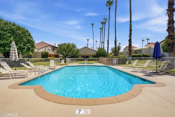 1833 S Araby 16, Palm Springs, California 92264