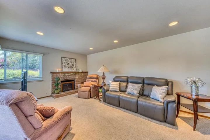 628 Alameda Avenue, Salinas, California 93901