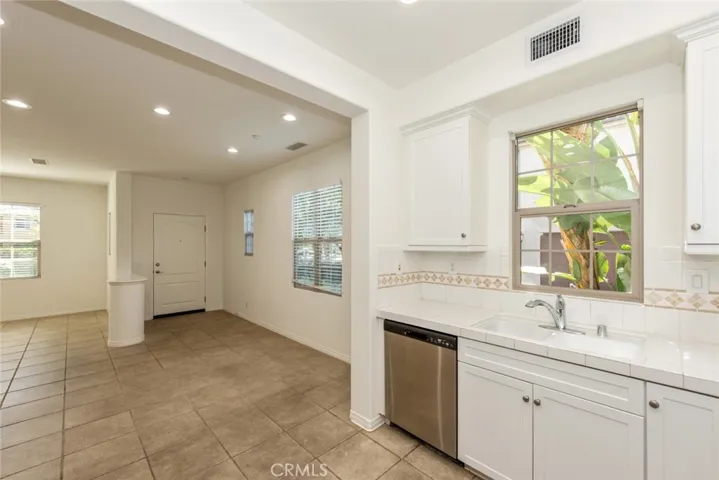 101 Towngate, Irvine, California 92620