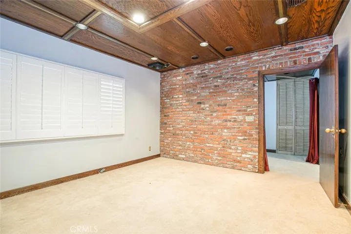 208 S Louise Street, Glendale, California 91205