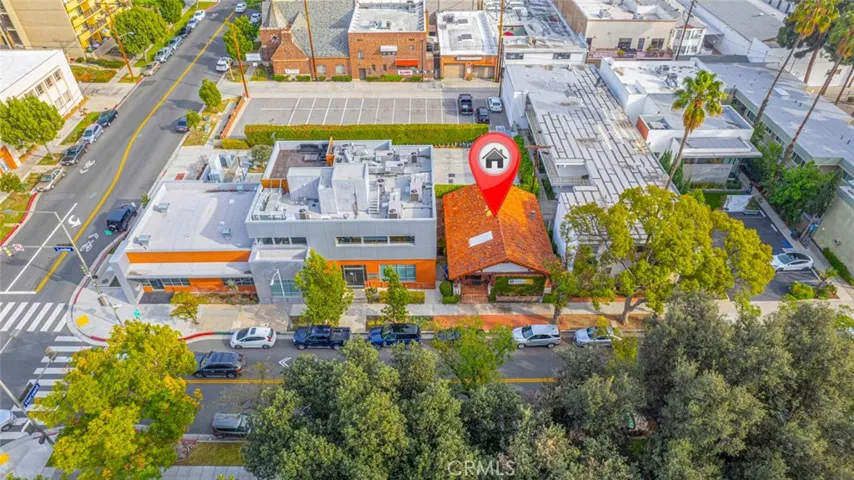 208 S Louise Street, Glendale, California 91205