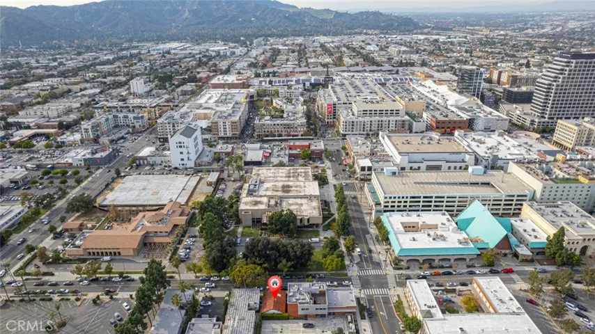 208 S Louise Street, Glendale, California 91205