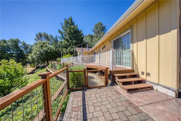 3295 S Lake Court, Kelseyville, California 95451