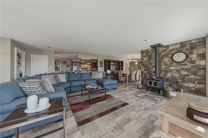3295 S Lake Court, Kelseyville, California 95451