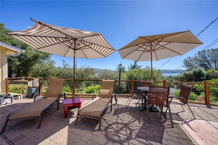 3295 S Lake Court, Kelseyville, California 95451