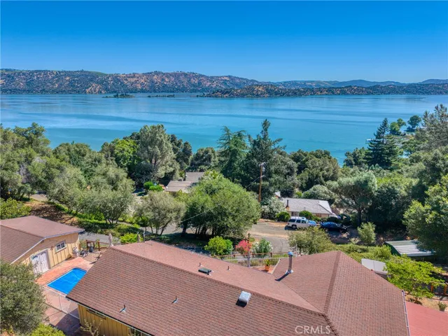 3295 S Lake Court, Kelseyville, California 95451