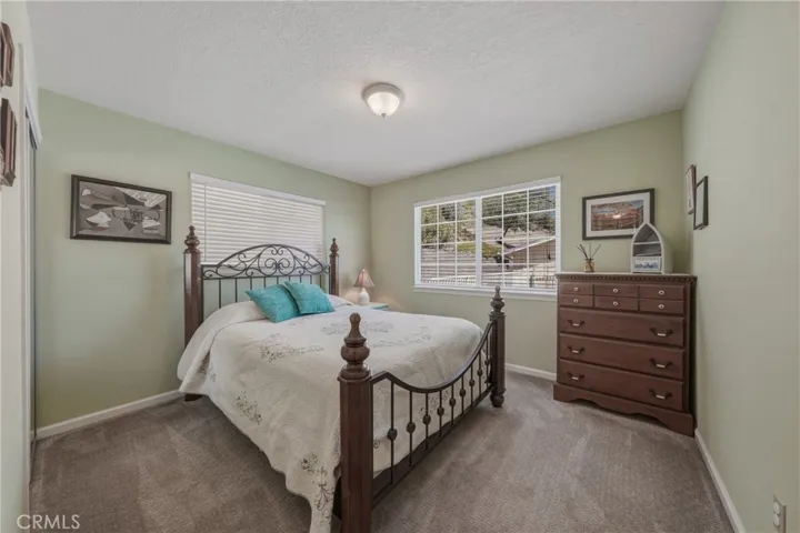 3295 S Lake Court, Kelseyville, California 95451
