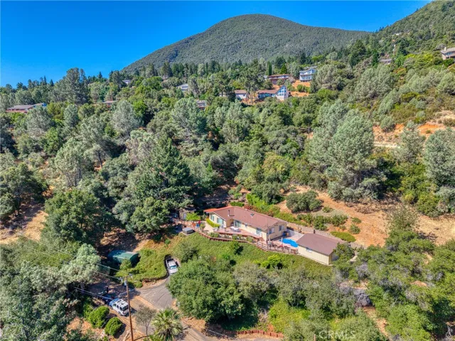 3295 S Lake Court, Kelseyville, California 95451