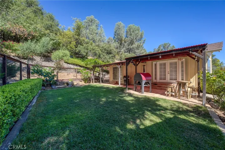 3295 S Lake Court, Kelseyville, California 95451