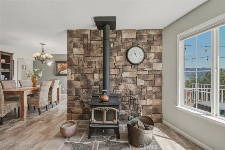 3295 S Lake Court, Kelseyville, California 95451