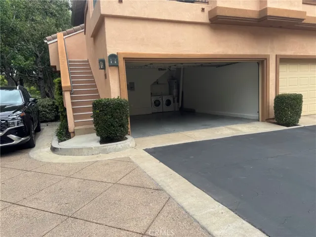 2401 Ladrillo Aisle, Irvine, California 92606