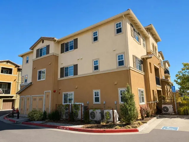 1408 Mauro Pietro Drive 202, Petaluma, California 94954
