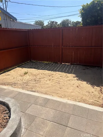 10133 Kester, San Fernando, California 91345