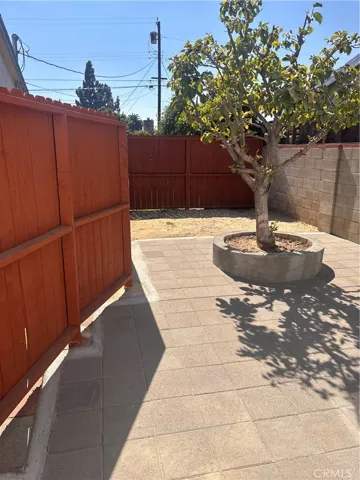 10133 Kester, San Fernando, California 91345