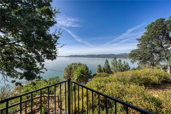 views of back deck of Clearlake