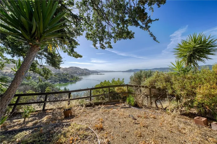 3611 Oak Drive, Clearlake, California 95422
