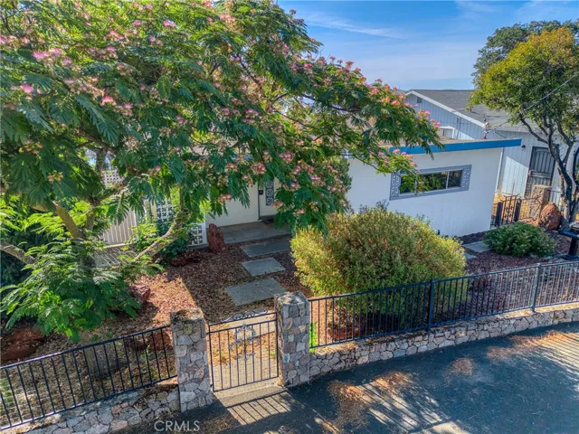 3611 Oak Drive, Clearlake, California 95422