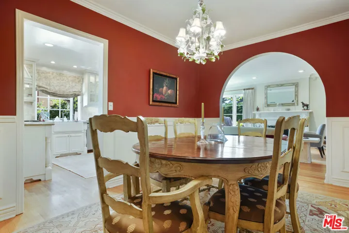 4648 Columbus Avenue, Sherman Oaks, California 91403
