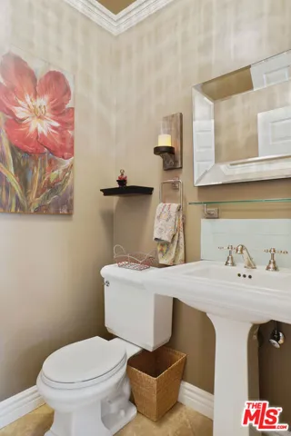 4648 Columbus Avenue, Sherman Oaks, California 91403