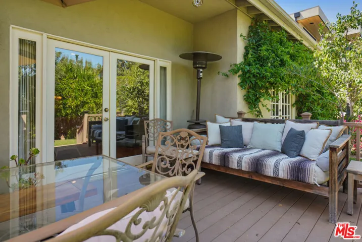 4648 Columbus Avenue, Sherman Oaks, California 91403