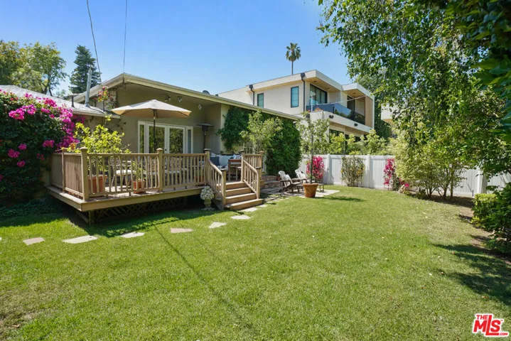 4648 Columbus Avenue, Sherman Oaks, California 91403