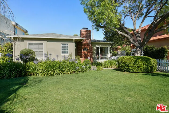 4648 Columbus Avenue, Sherman Oaks, California 91403