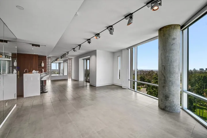 3415 6th Ave. 14, San Diego, California 92103